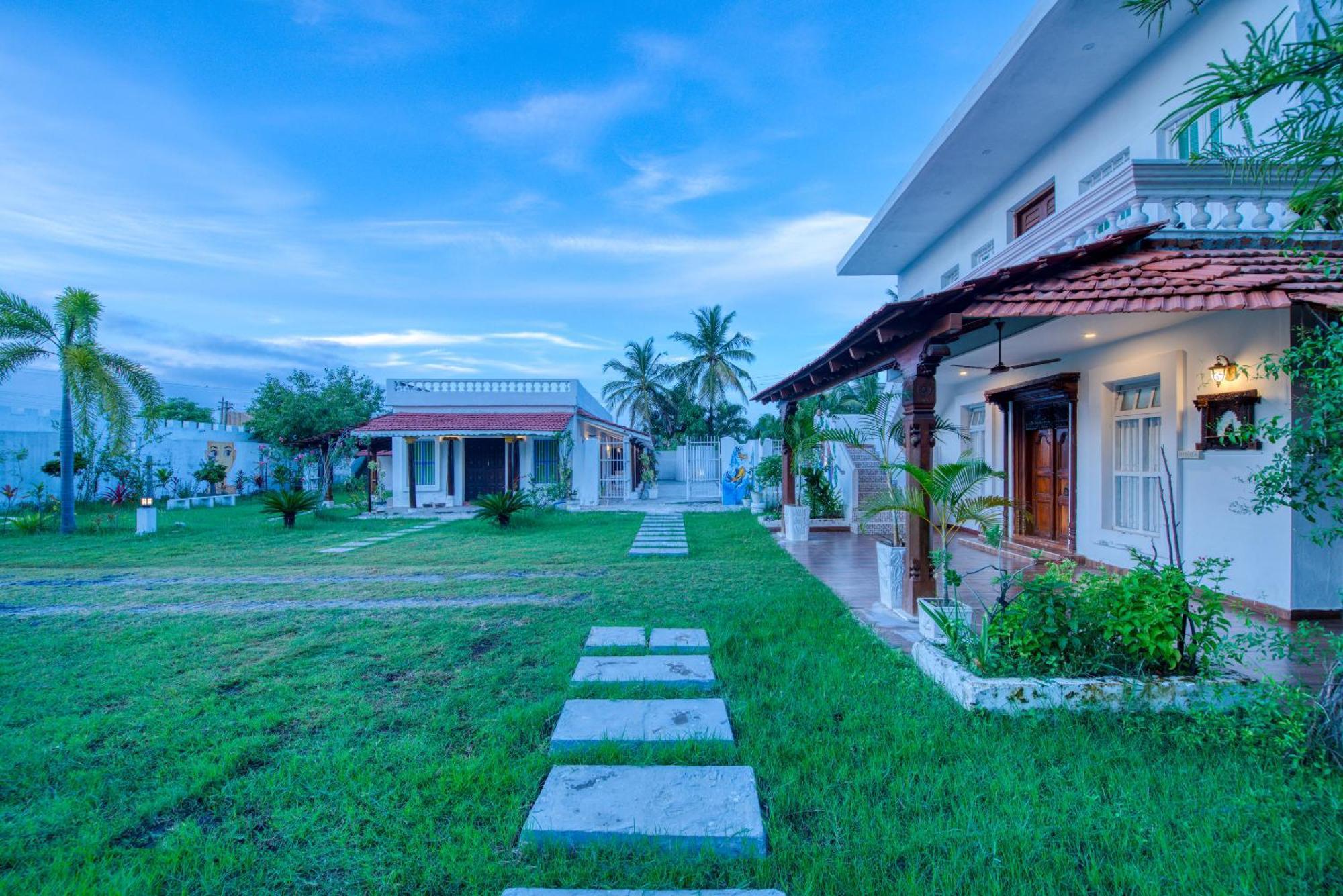 Le Epic Resort Virampattinam Exterior photo