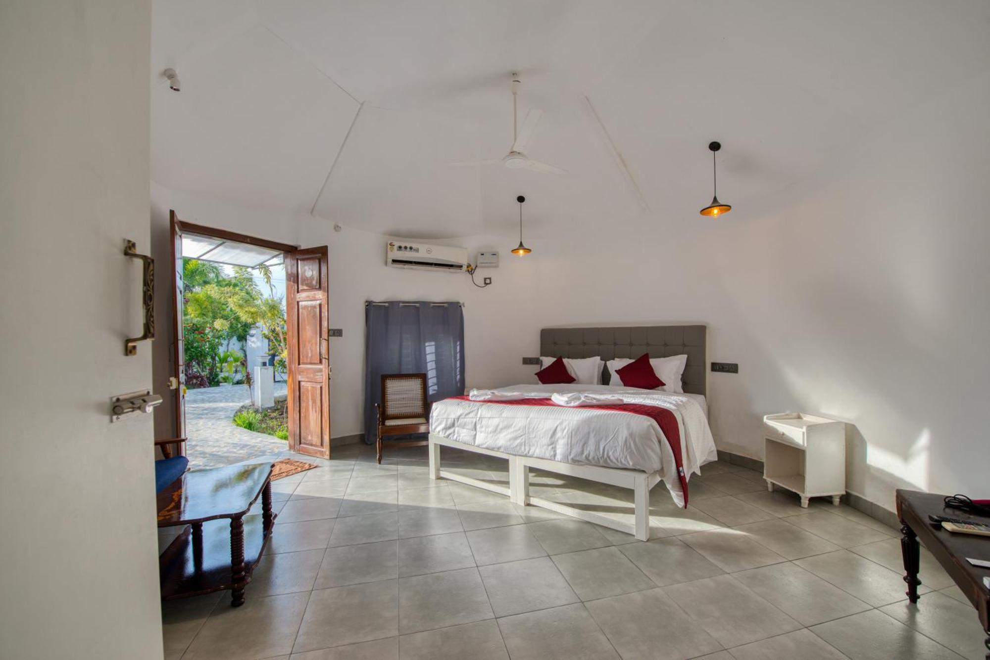 Le Epic Resort Virampattinam Exterior photo