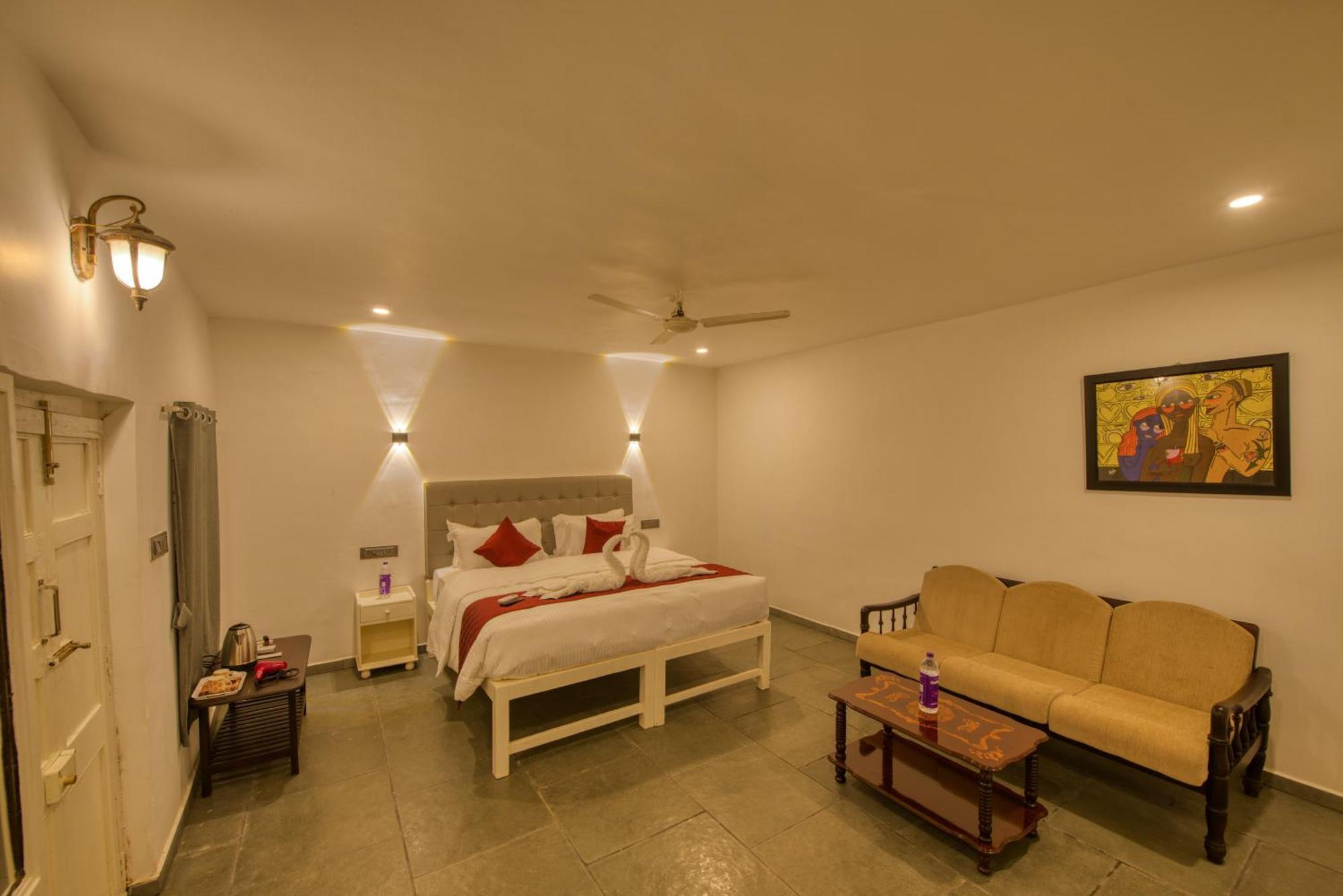 Le Epic Resort Virampattinam Exterior photo